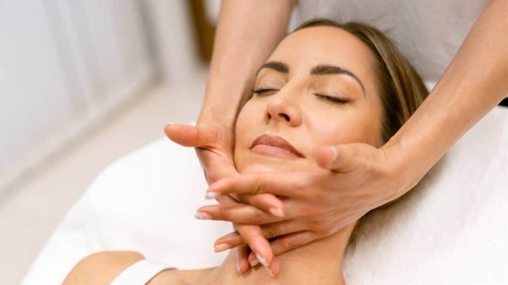 Face Chiropractor in Winter Park