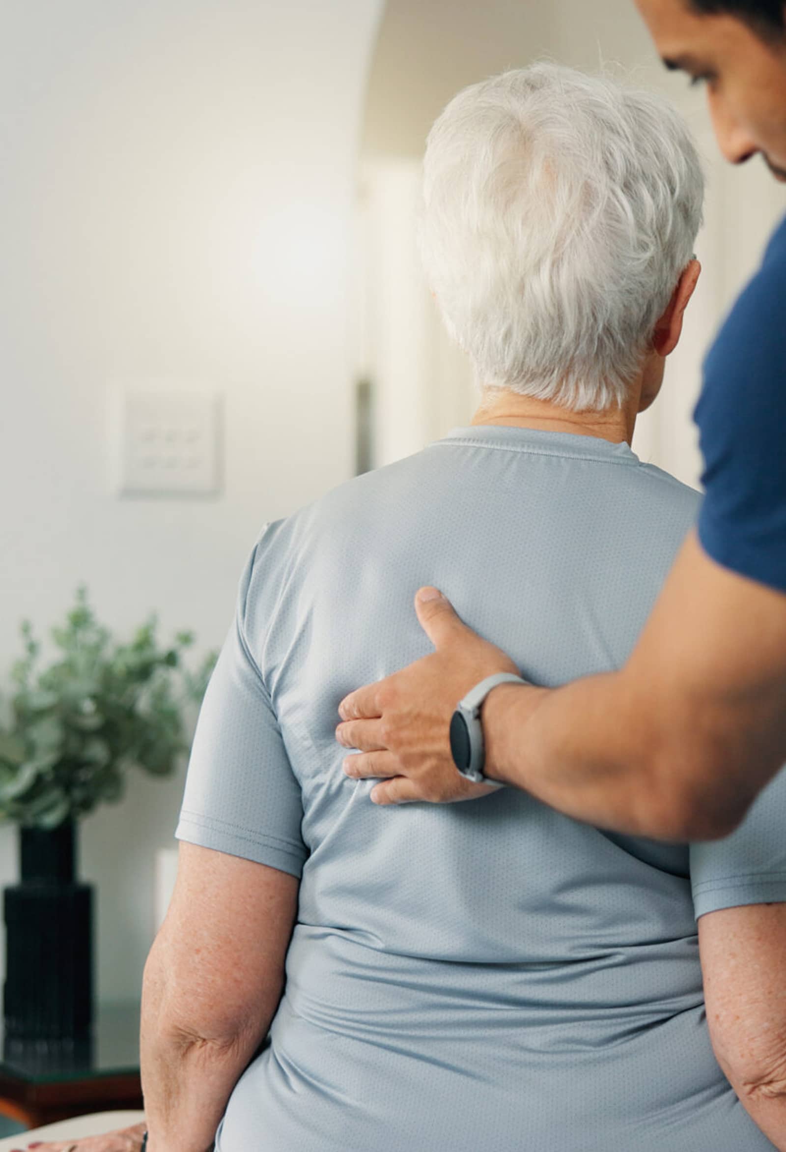 Maintaining a Healthy Spine Between Visits