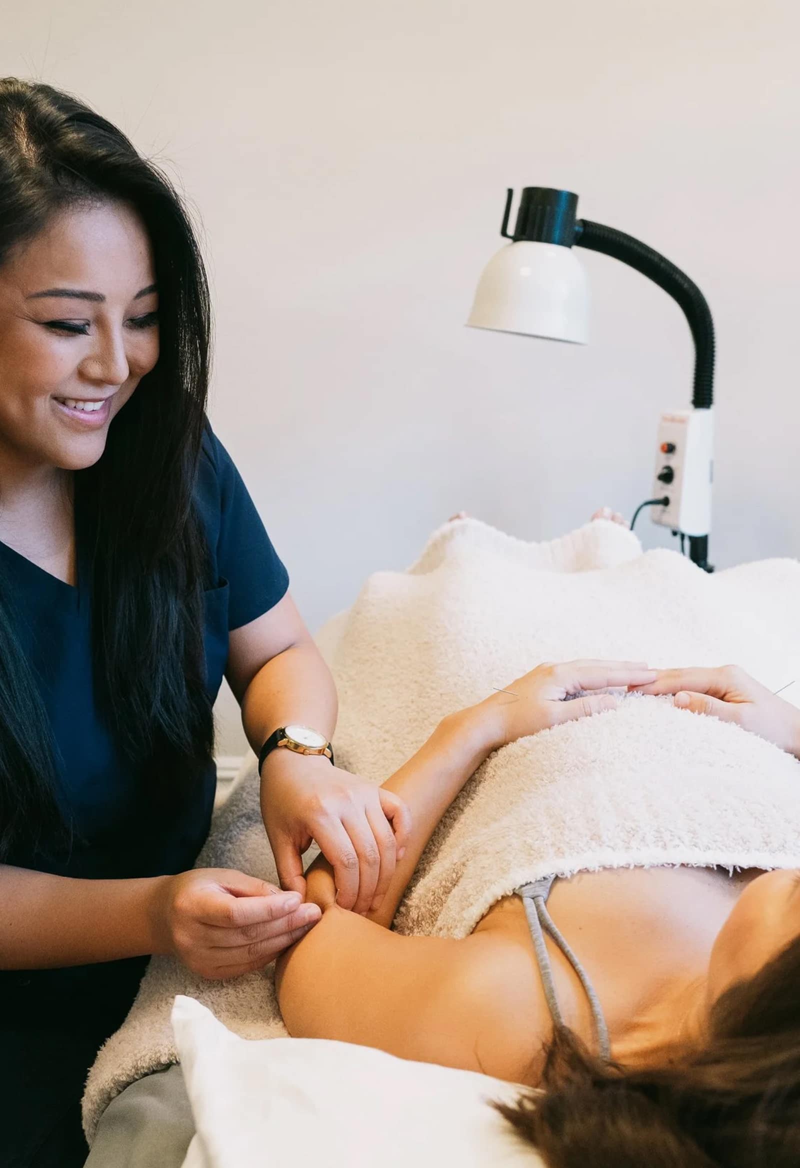 What Modern Acupuncture Feels Like
